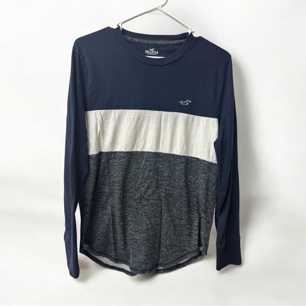 Hollister Men's Long Sleeve Shirt in Navy, White, and Gray Sz S